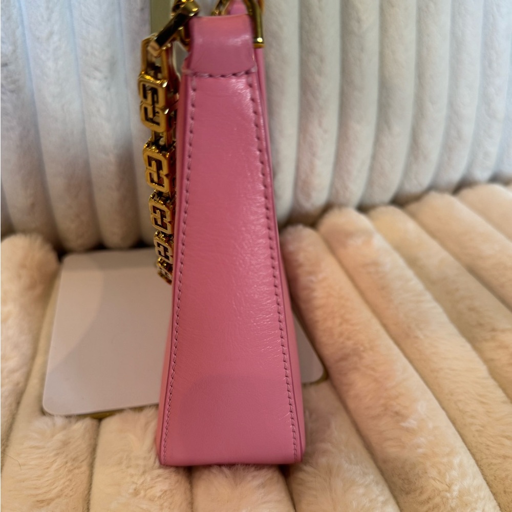 Authentic Mini Givenchy - Picture 5 of 17